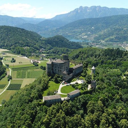 Отель Castel Pergine Перджине-Вальсугана Экстерьер фото