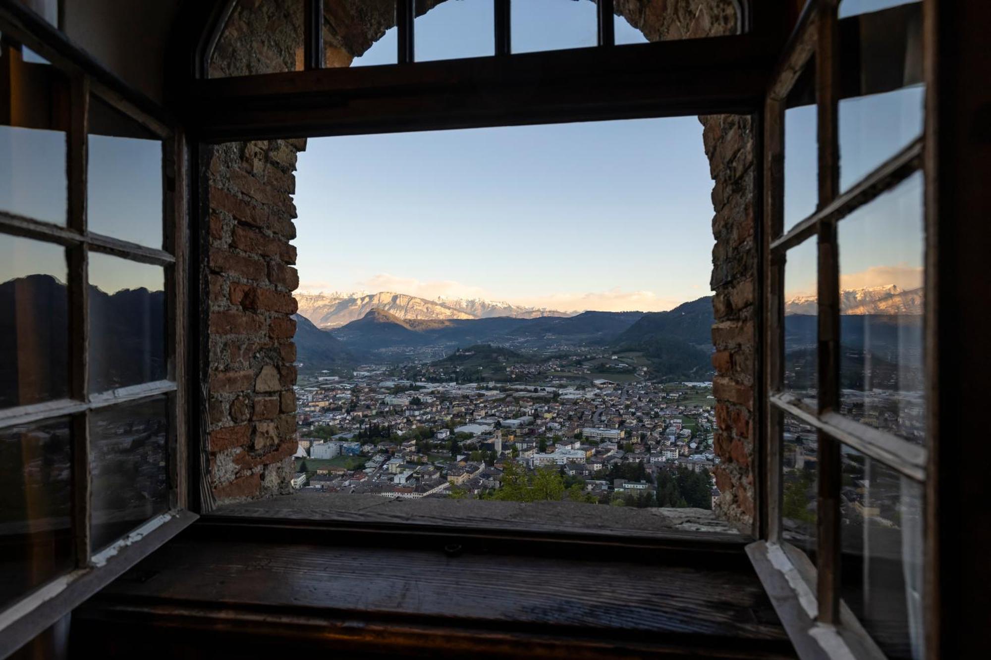 Отель Castel Pergine Перджине-Вальсугана Экстерьер фото